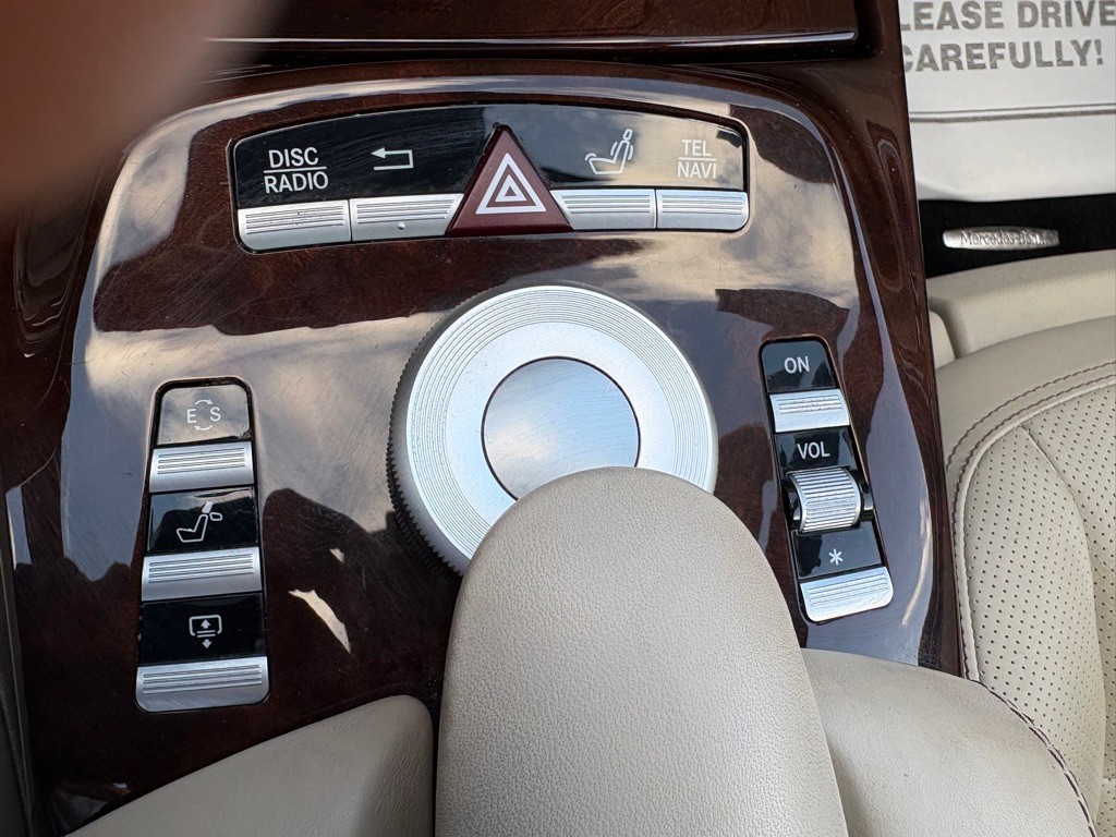 2012 Mercedes-Benz S-Class Image 26