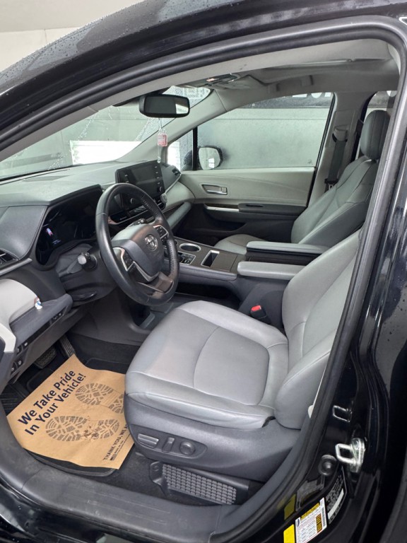 2021 Toyota Sienna Image 11