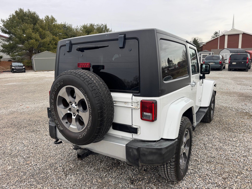 2012 Jeep Wrangler Image 5