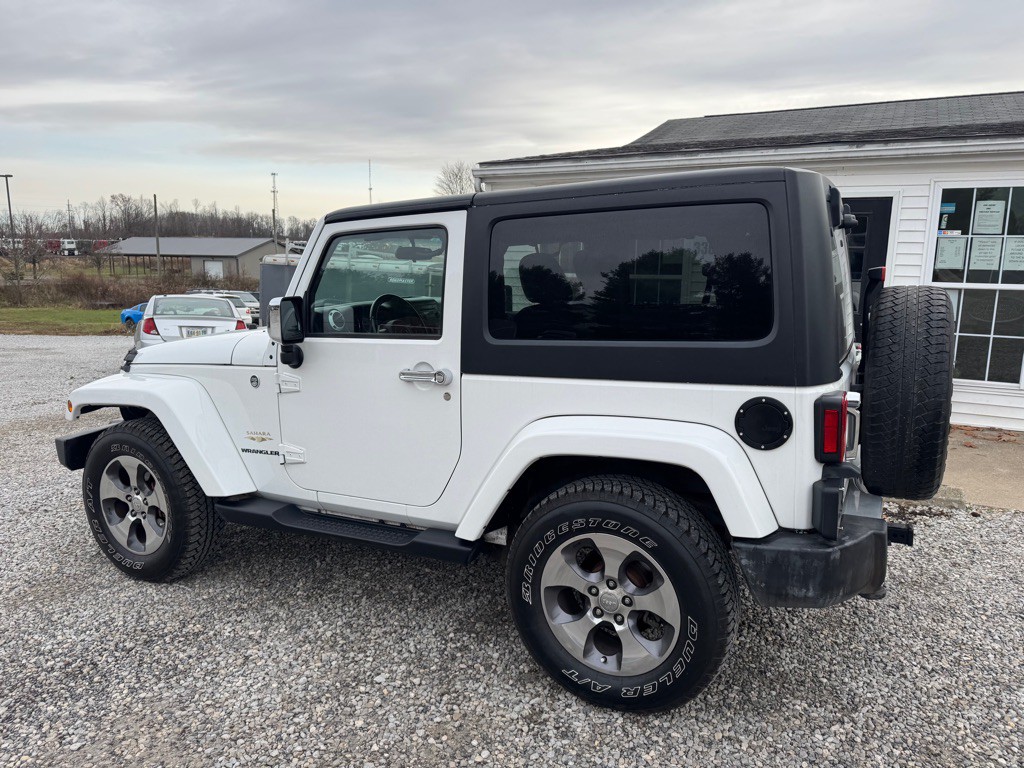 2012 Jeep Wrangler Image 7