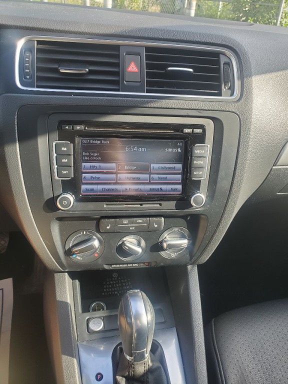 2014 Volkswagen Jetta Image 13