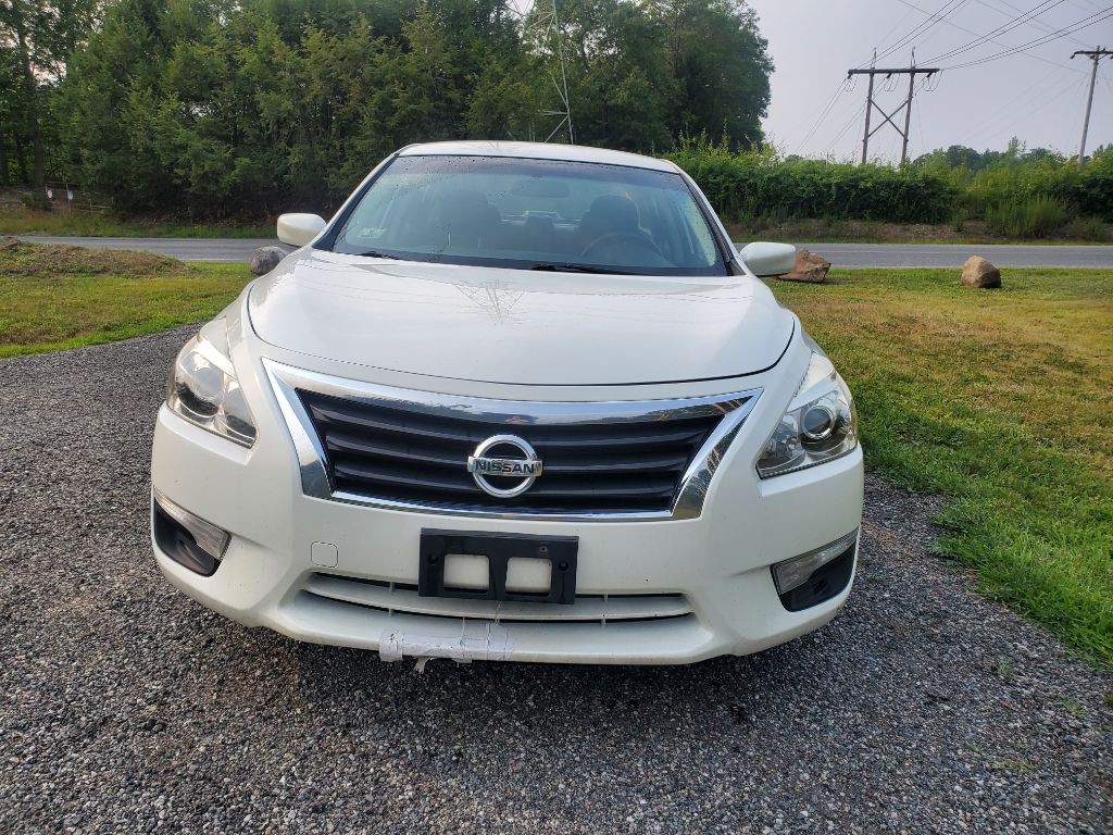 2015 Nissan Altima Image 2
