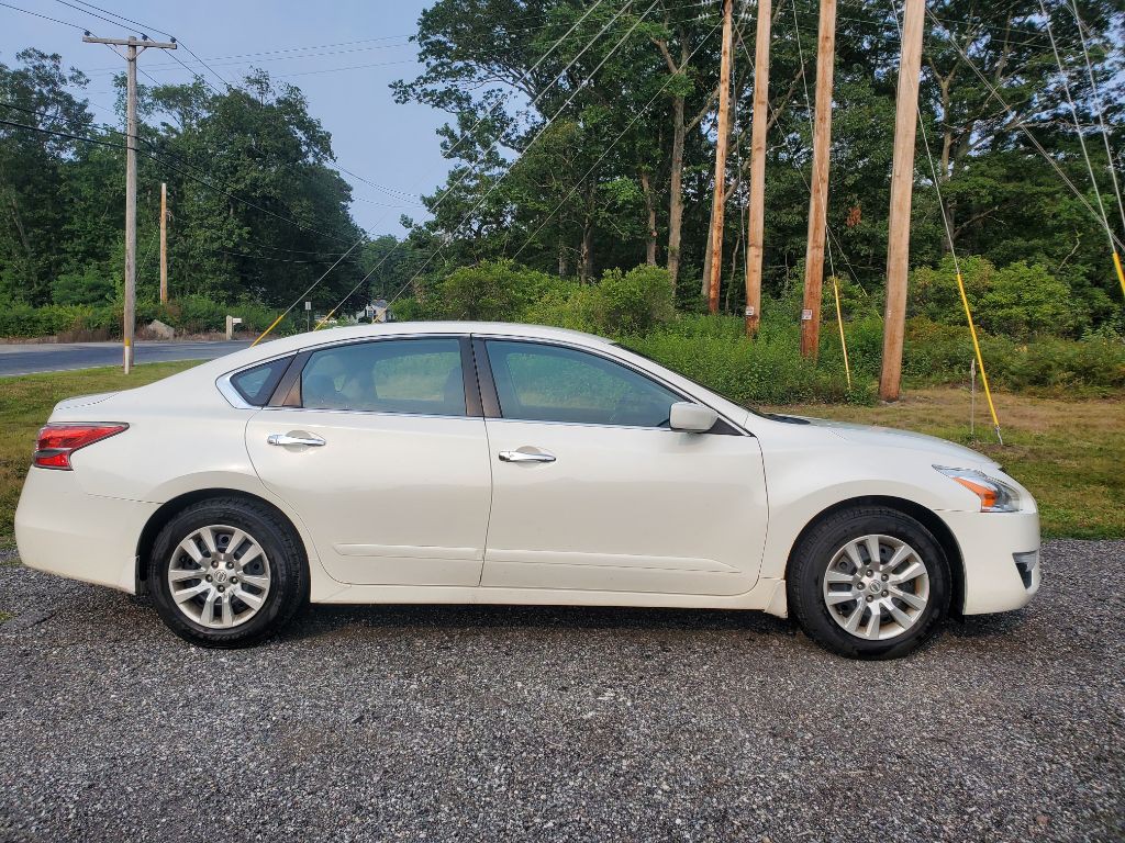 2015 Nissan Altima Image 5