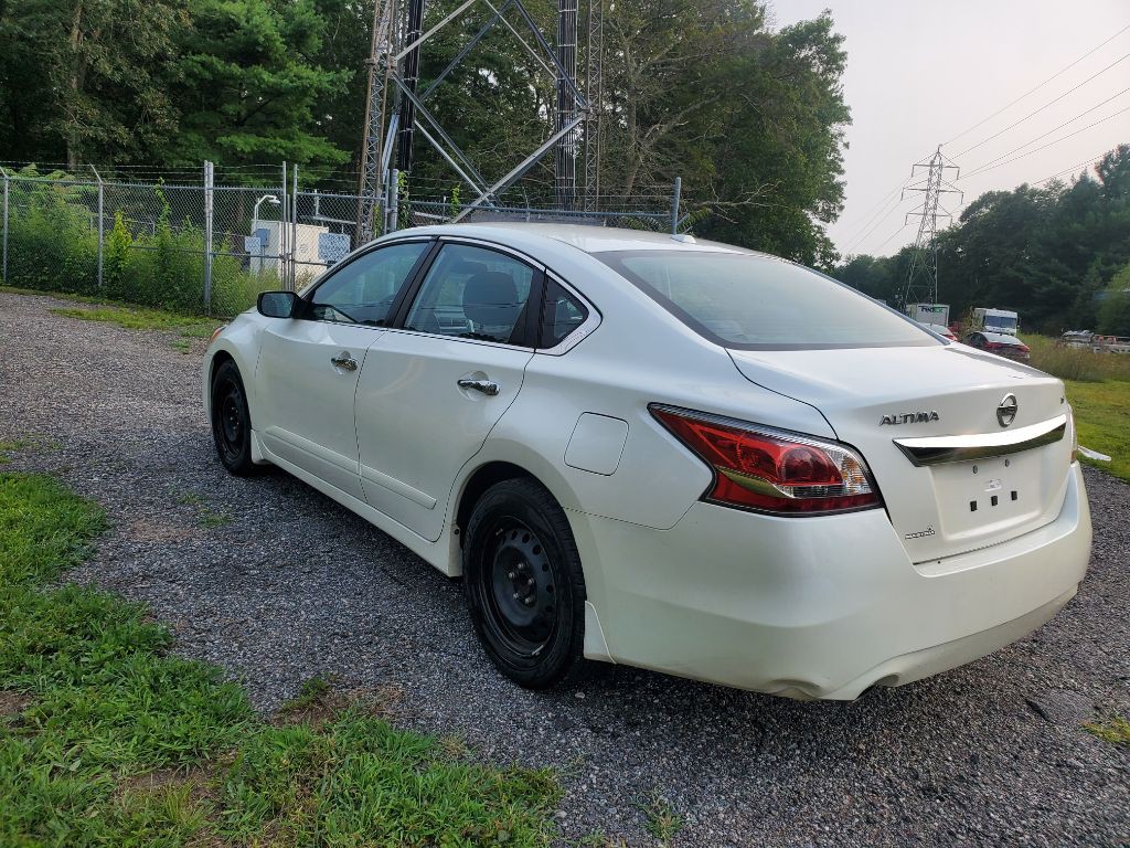 2015 Nissan Altima Image 6
