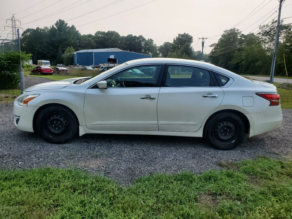 2015 Nissan Altima Image 7