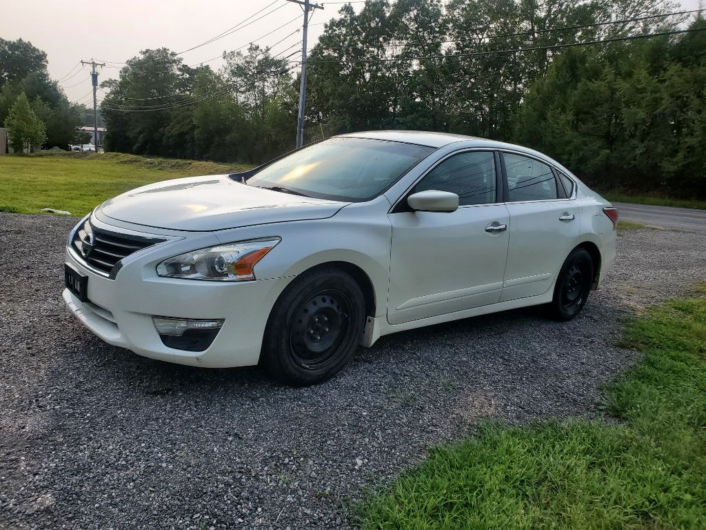 2015 Nissan Altima Image 8