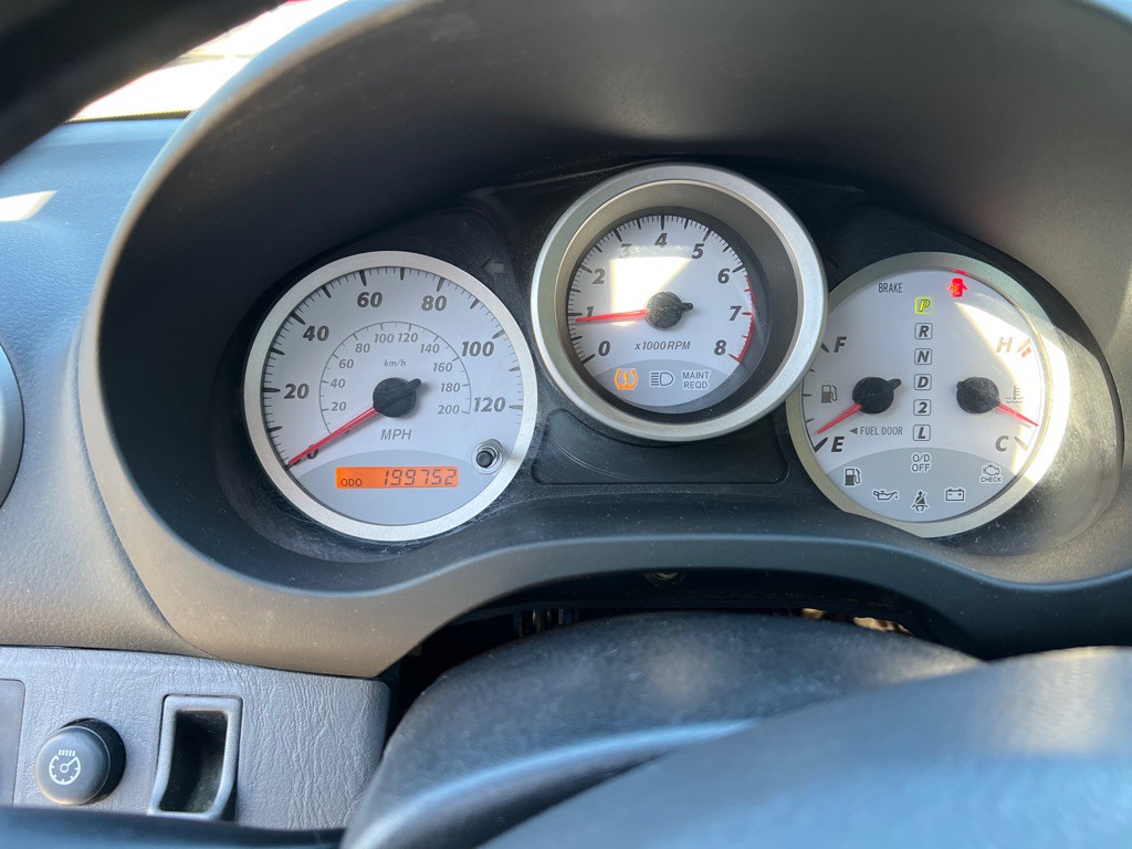 2004 Toyota Rav4 Image 9