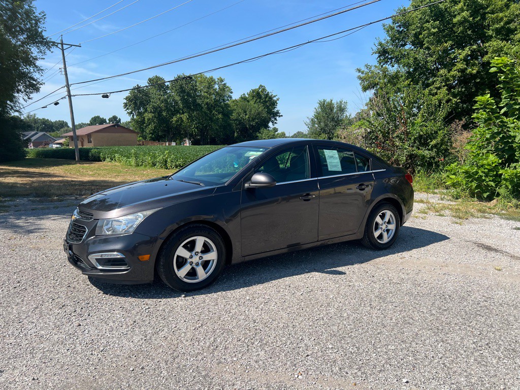 2016 Chevrolet Cruze Image 1