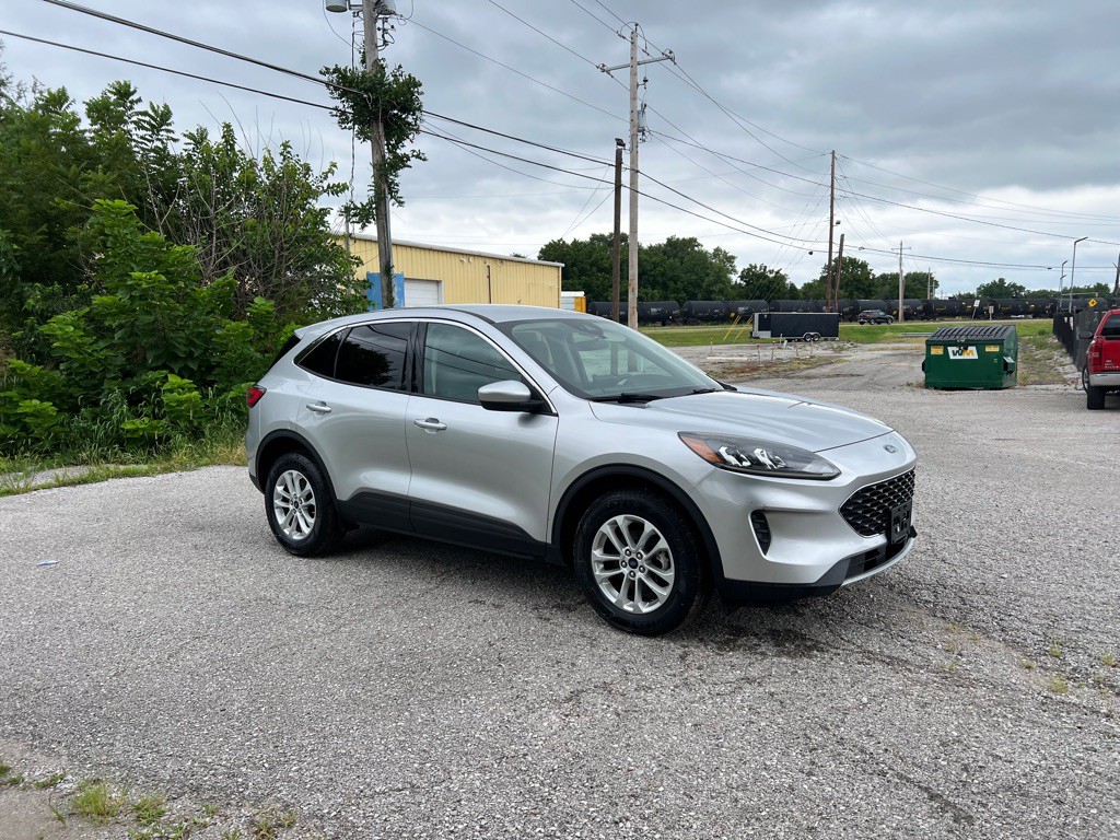 2020 Ford Escape Image 2