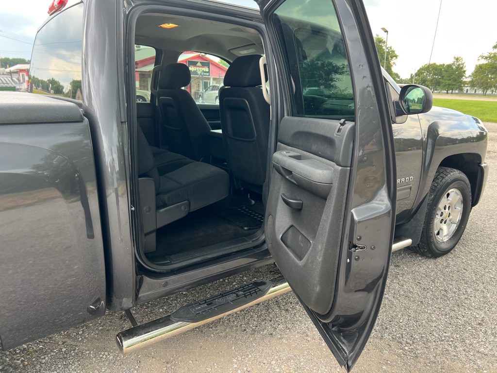 2011 Chevrolet Silverado 1500 Image 4