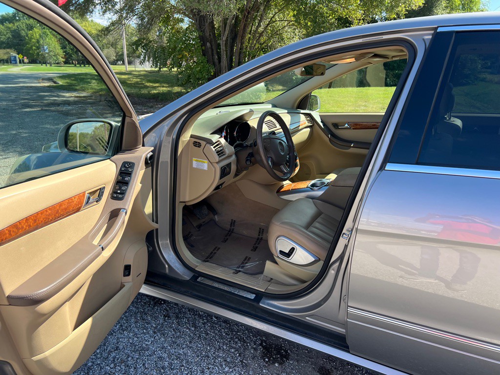 2008 Mercedes-Benz R-Class Image 7
