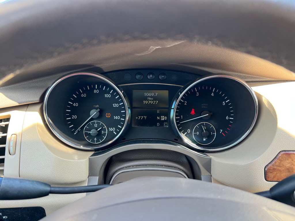 2008 Mercedes-Benz R-Class Image 9