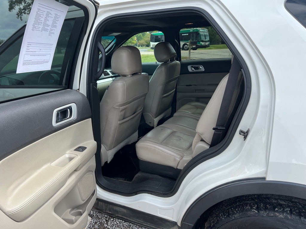 2012 Ford Explorer Image 7