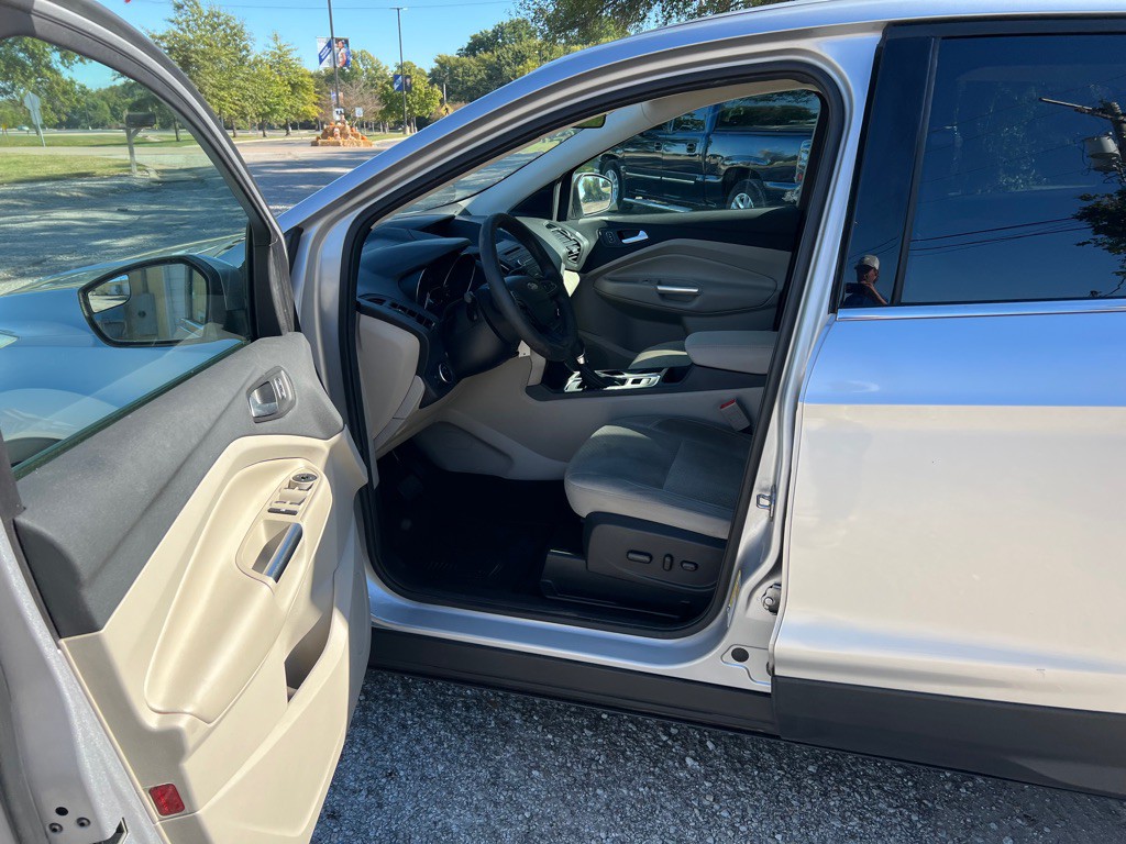 2017 Ford Escape Image 6