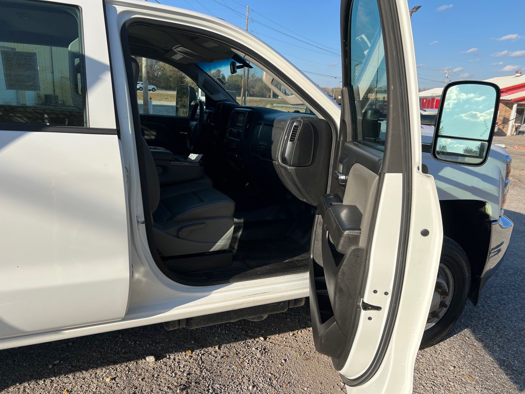 2015 Chevrolet Silverado 1500 Image 3