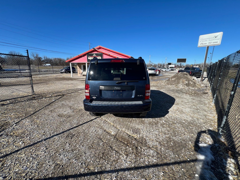 2008 Jeep Liberty Image 3