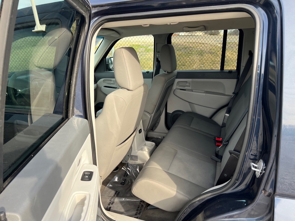 2008 Jeep Liberty Image 4