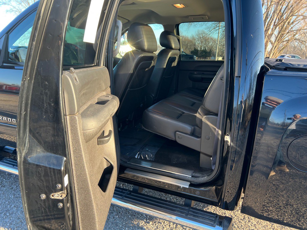 2011 Chevrolet Silverado 1500 Image 6