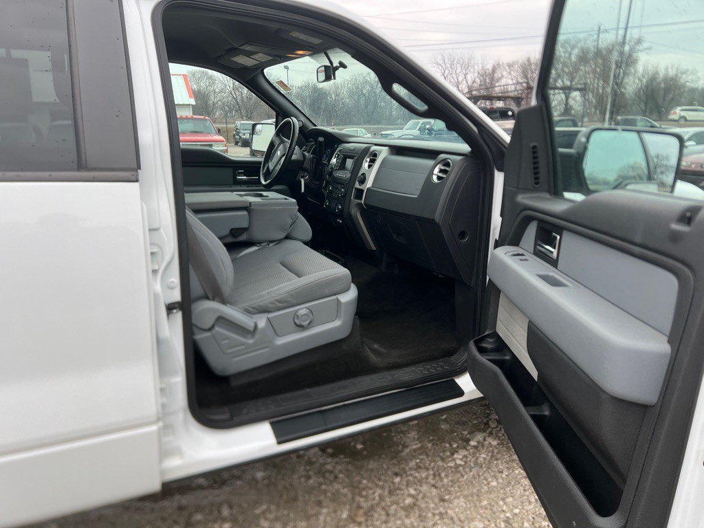 2014 Ford F-150 Image 3