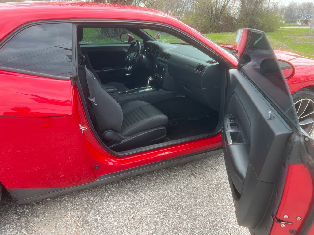2012 Dodge Challenger Image 3