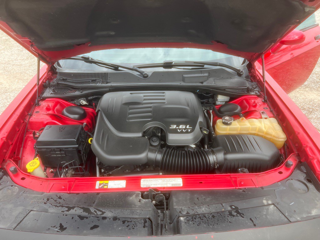 2012 Dodge Challenger Image 6
