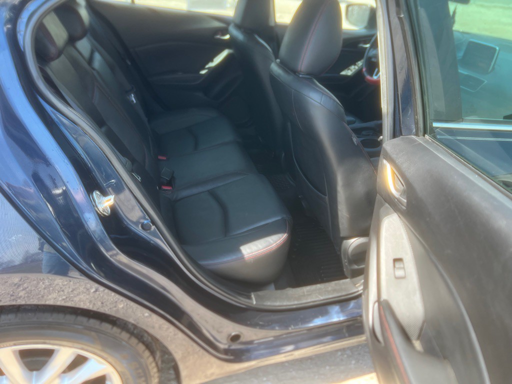 2015 Mazda Mazda3 Image 4