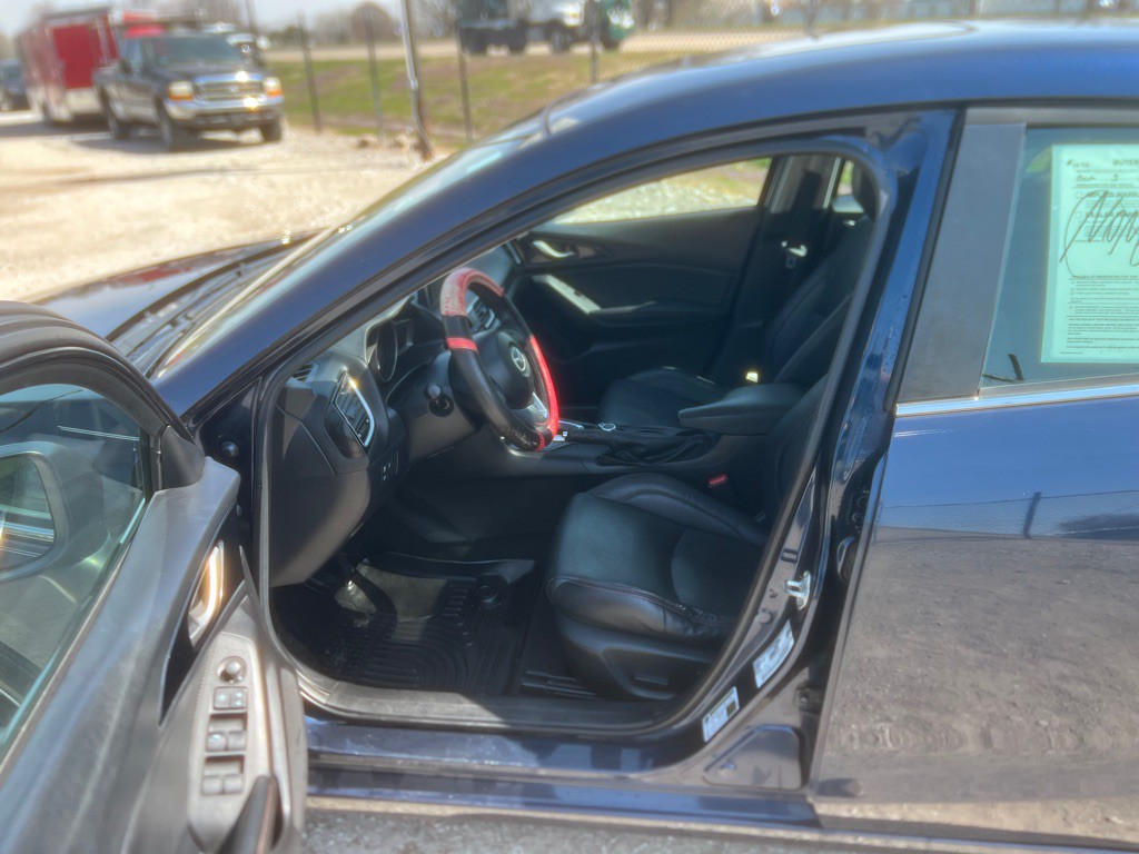 2015 Mazda Mazda3 Image 9