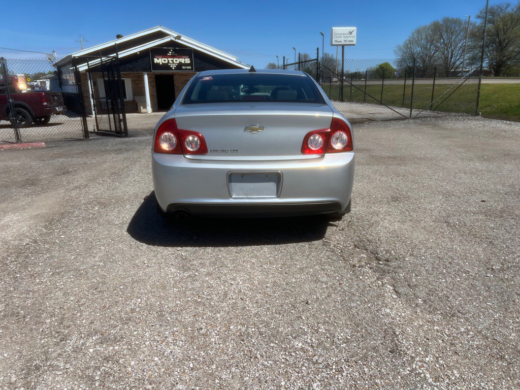2012 Chevrolet Malibu Image 4