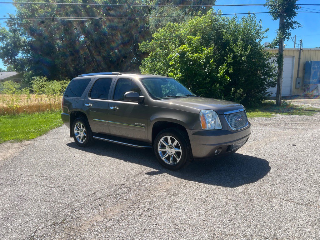2013 GMC Yukon Image 2