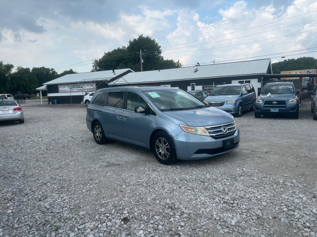 2013 Honda Odyssey Image 2