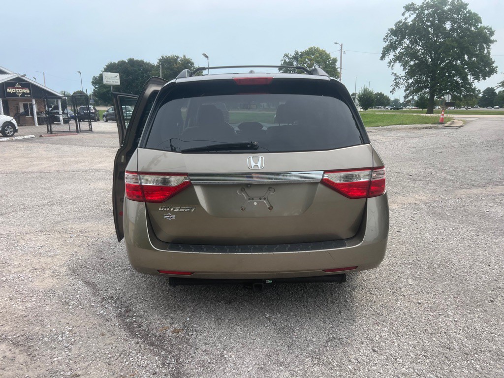 2013 Honda Odyssey Image 5