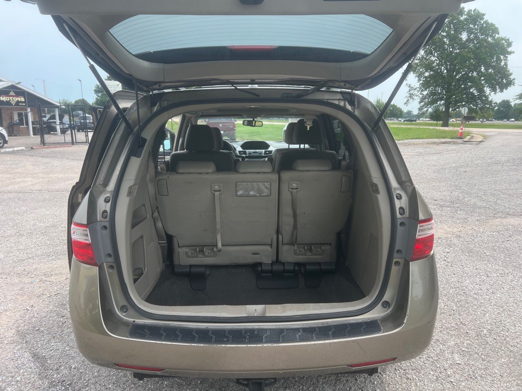 2013 Honda Odyssey Image 6