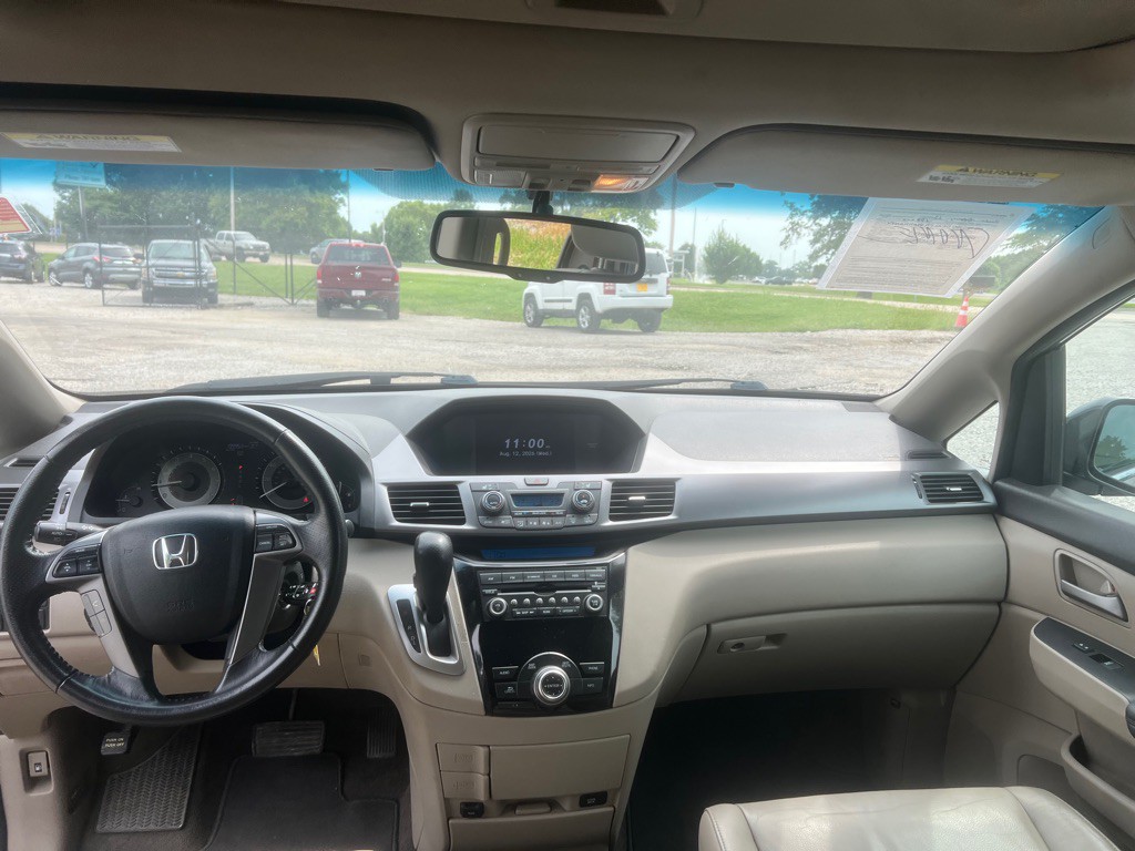 2013 Honda Odyssey Image 8