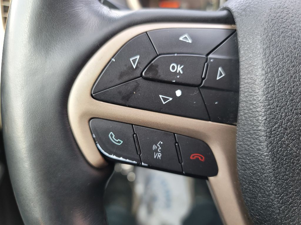 2015 Jeep Cherokee Image 21