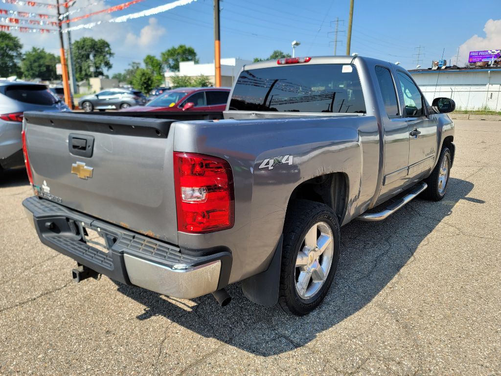 2009 Chevrolet Silverado 1500 Image 3