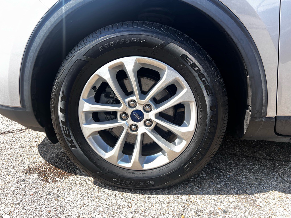 2020 Ford Escape Image 9