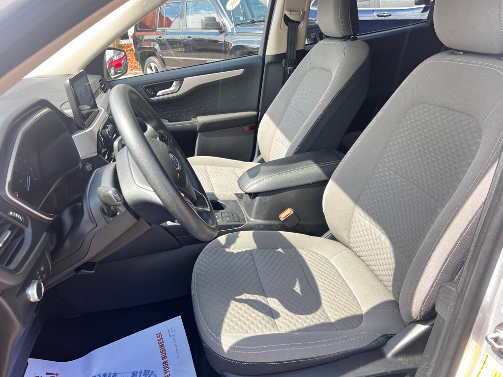 2020 Ford Escape Image 11