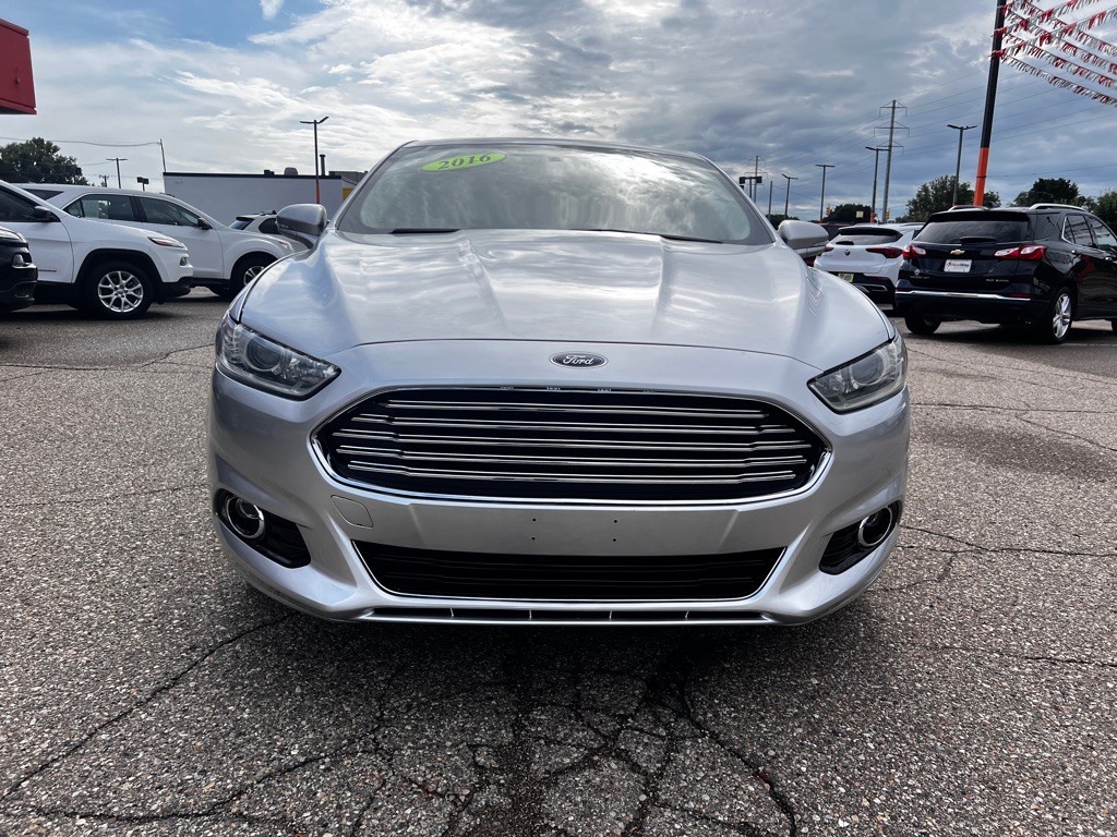2016 Ford Fusion Image 2