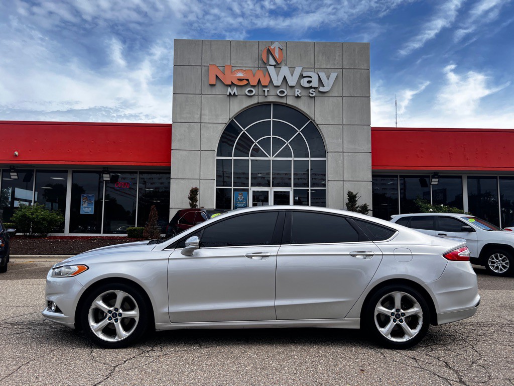 2016 Ford Fusion Image 8