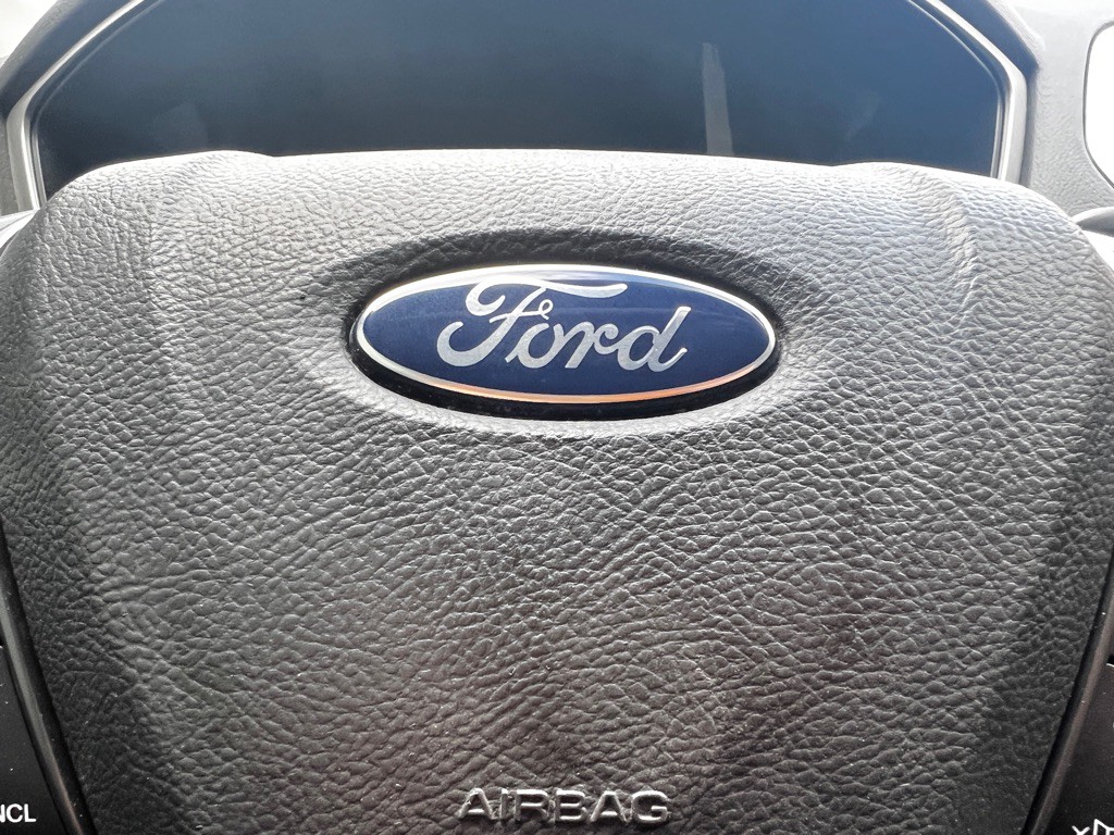 2016 Ford Fusion Image 16