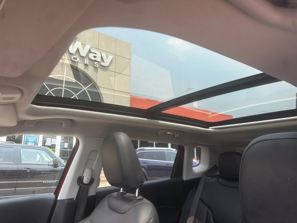 2019 Jeep Compass Image 12
