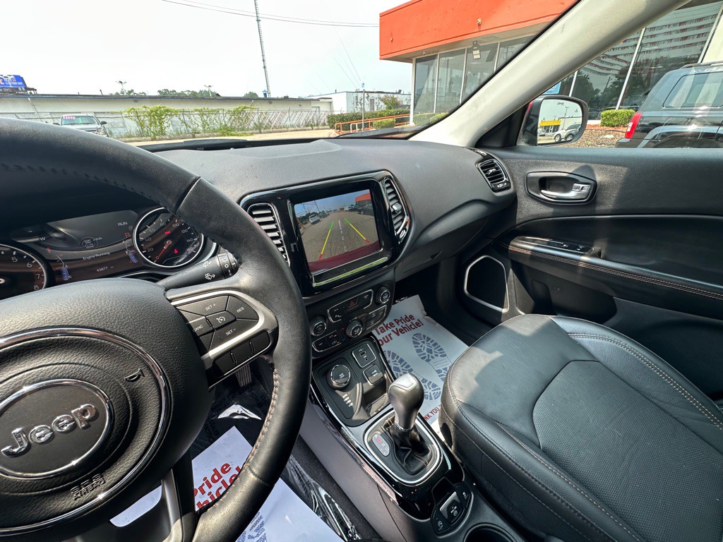 2019 Jeep Compass Image 17