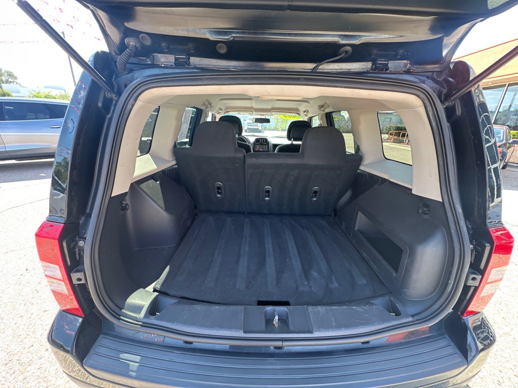 2014 Jeep Patriot Image 16