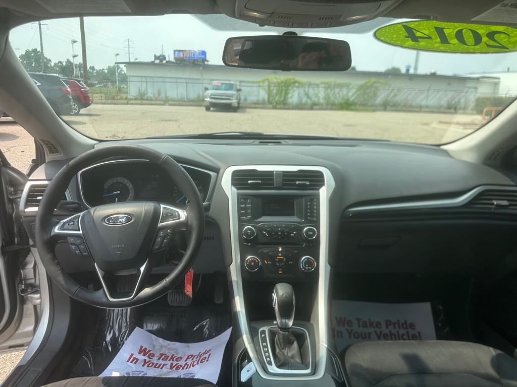 2014 Ford Fusion Image 12