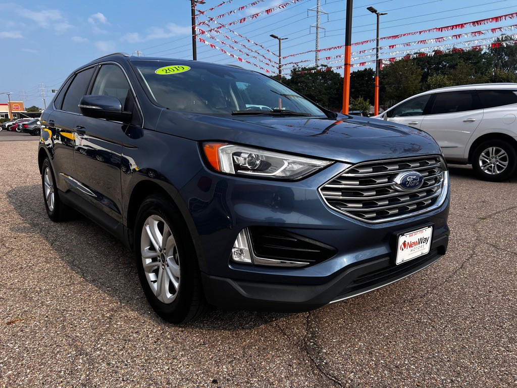 2019 Ford Edge Image 3