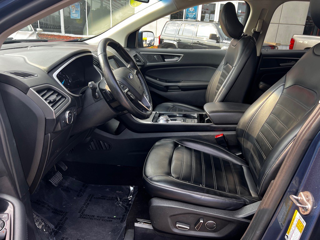 2019 Ford Edge Image 8