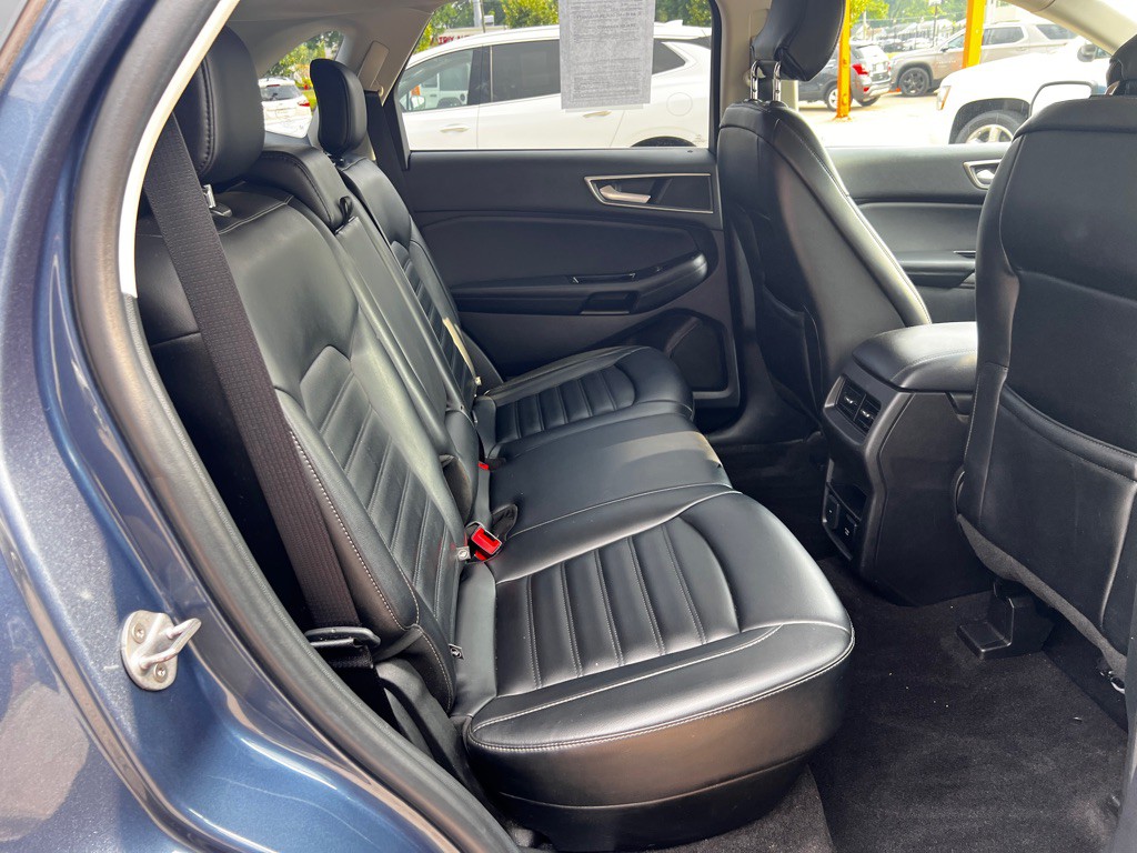 2019 Ford Edge Image 11