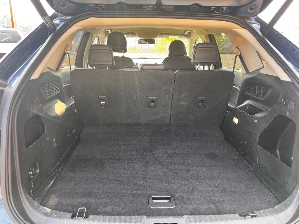 2019 Ford Edge Image 12