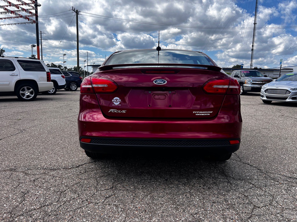 2016 Ford Focus Image 6