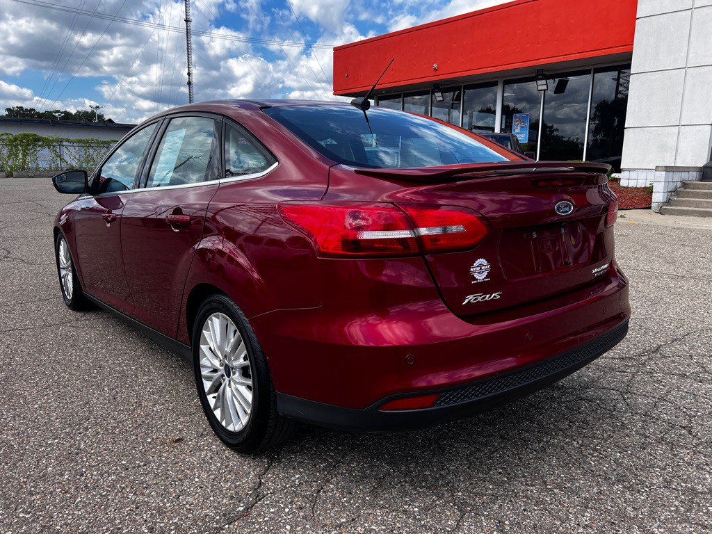 2016 Ford Focus Image 7